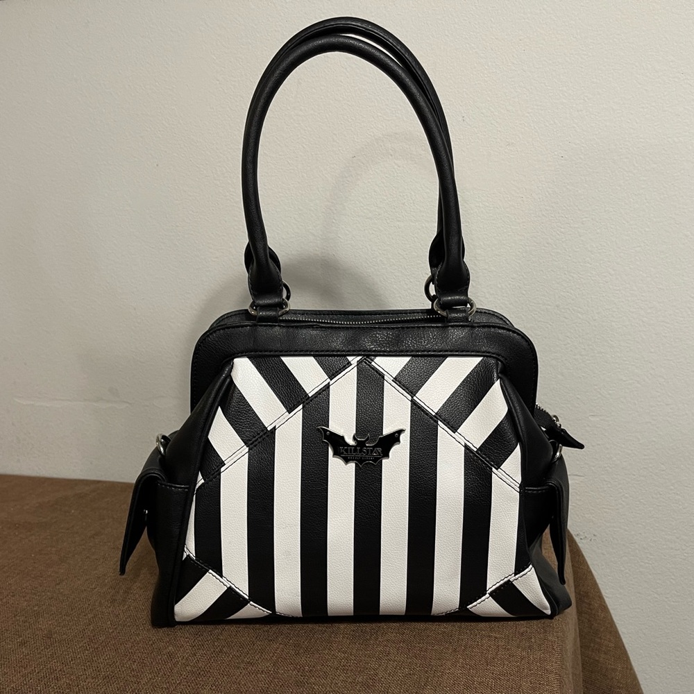 KILLSTAR - NEVER TRUST THE LIVING HANDBAG